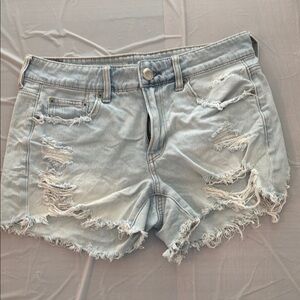 American Eagle Tomboy Midi Distressed Light Blue Denim Shorts Size 4